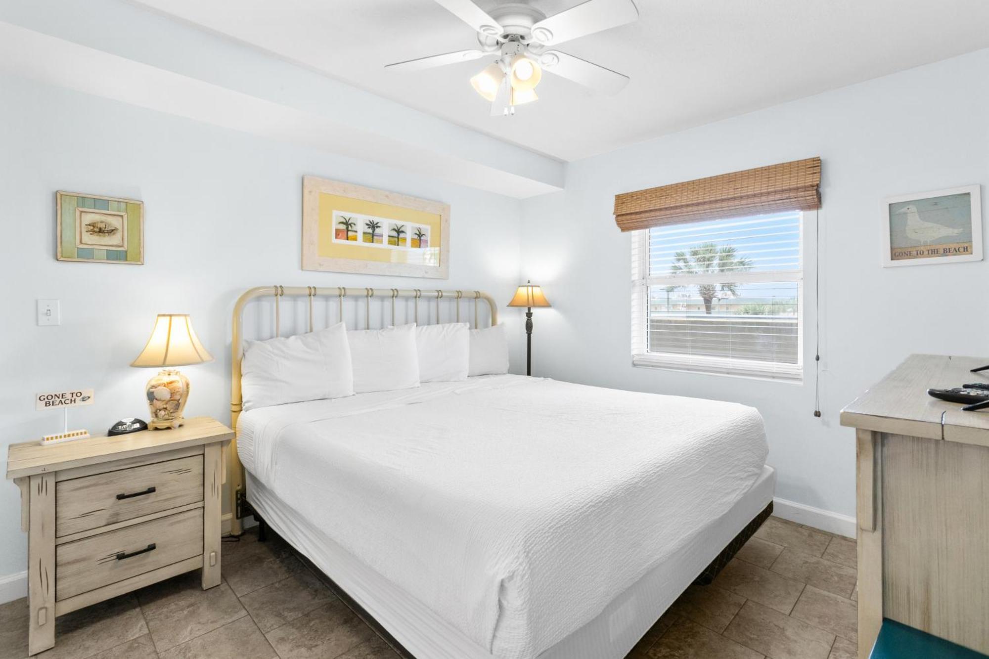 Pelican Isle Condominiums شاطئ فورت والتون المظهر الخارجي الصورة